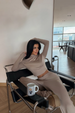 Ariel Γυναικείο Αθλητικό Σετ Ζιβάγκο Oversized Jogger - Image 2