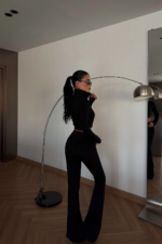 Velvet Γυναικείο Αθλητικό Σετ με Φερμουάρ Slim Fit με Γραμμή Καμπάνα - Image 4