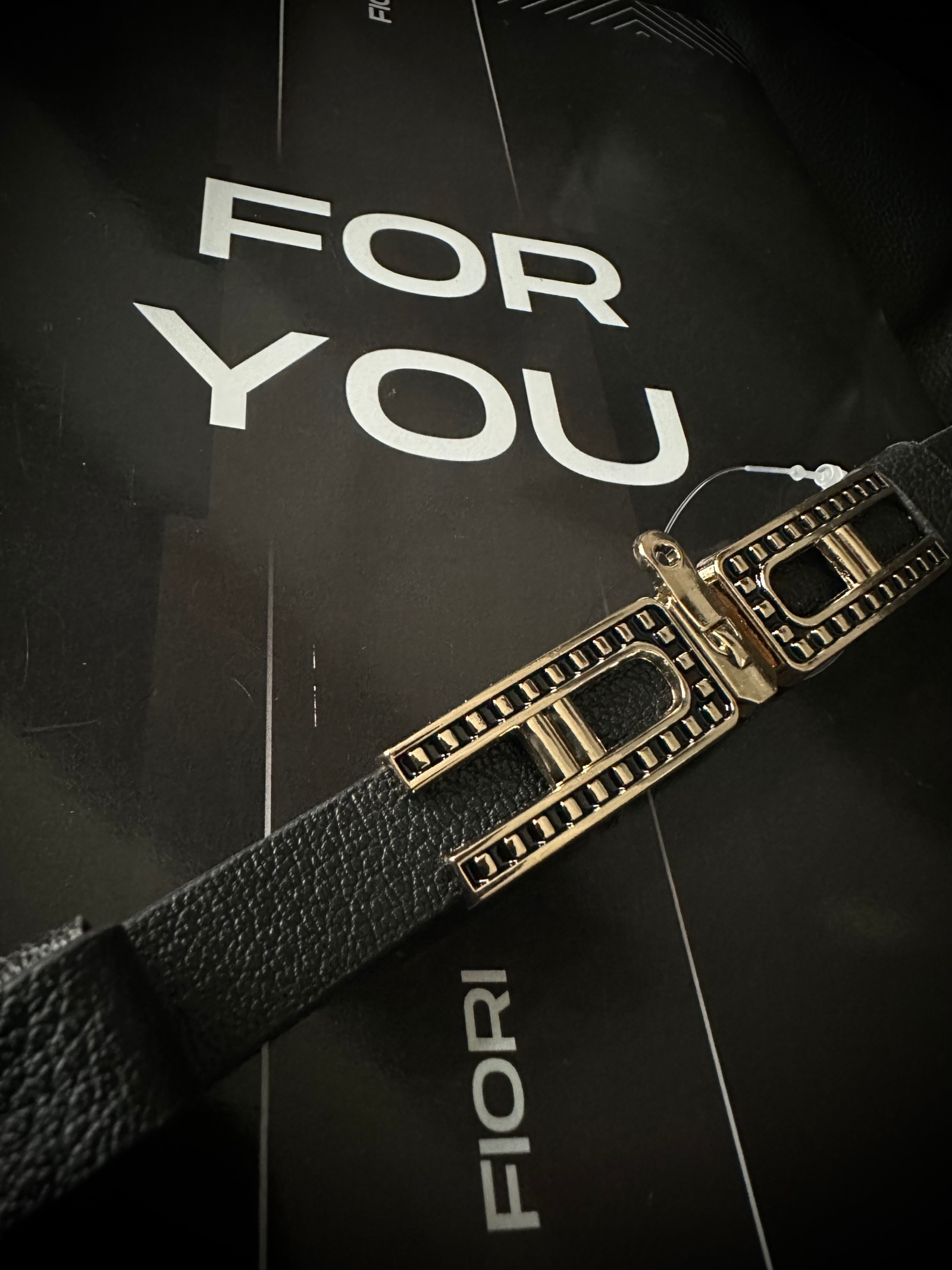 FIO10764 Thin Buckle Adjustable Women's Belt - Image 1