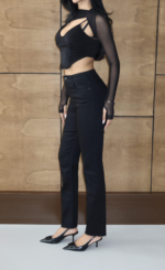 Jeans With Straight Leg And Buttoned Closure - Image 5