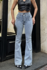 Jeans With Flare Leg And High Waist - Image 5