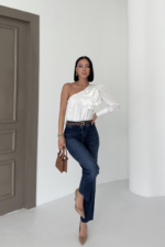 Jeans With High Waist And Straight Leg - Image 5