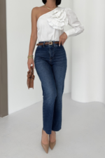 Jeans With High Waist And Straight Leg - Image 6