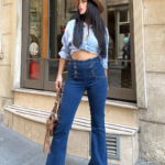 Jeans With Flare Leg And High Waist