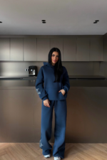 Luxe Γυναικείο Αθλητικό Σετ με Κουκούλα Oversized - Image 2