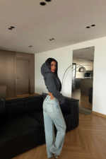 Naomi Cropped Zip Hoodie - Image 4