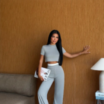 Silver Glow Γυναικείο Σετ Παντελόνα με Crop Top